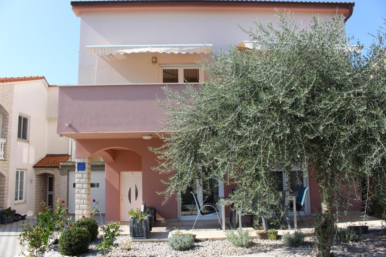 Filipovic Apartmani Medulin Exterior foto