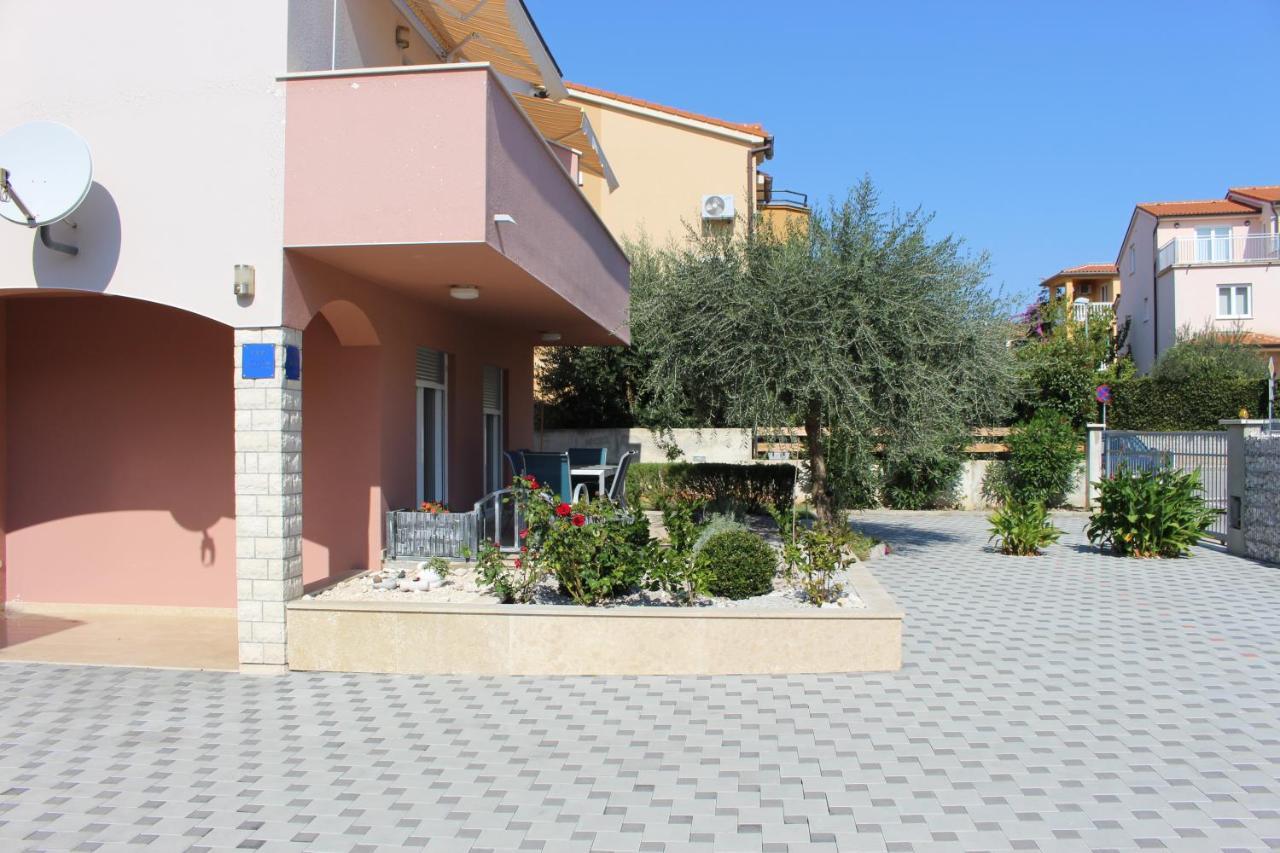 Filipovic Apartmani Medulin Exterior foto